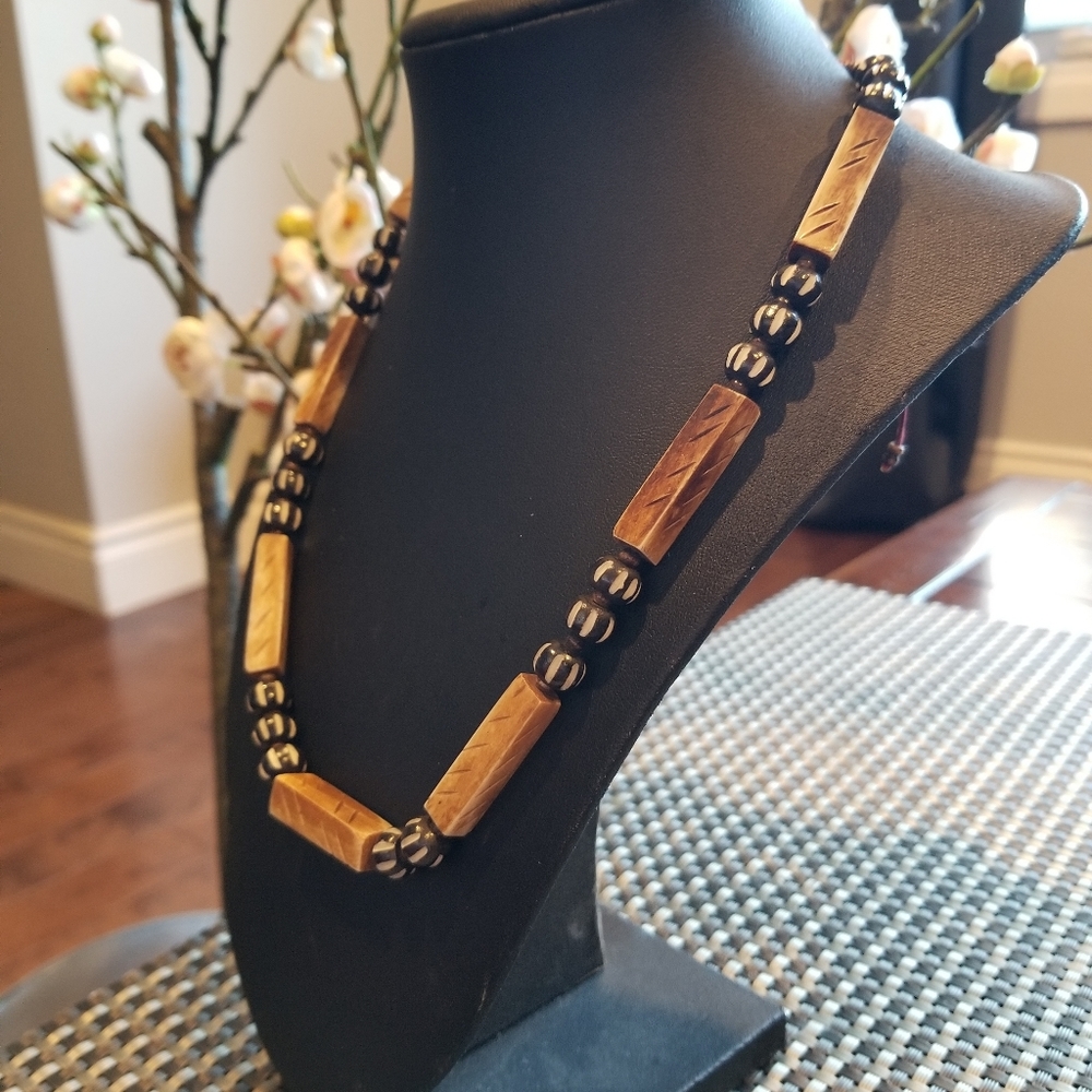 Handmade Necklace. - Picture 6 of 13